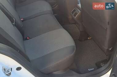 Седан Renault Fluence 2012 в 