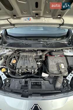 Седан Renault Fluence 2011 в 