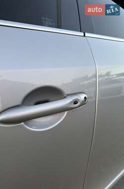 Седан Renault Fluence 2011 в 
