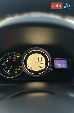 Седан Renault Fluence 2011 в 