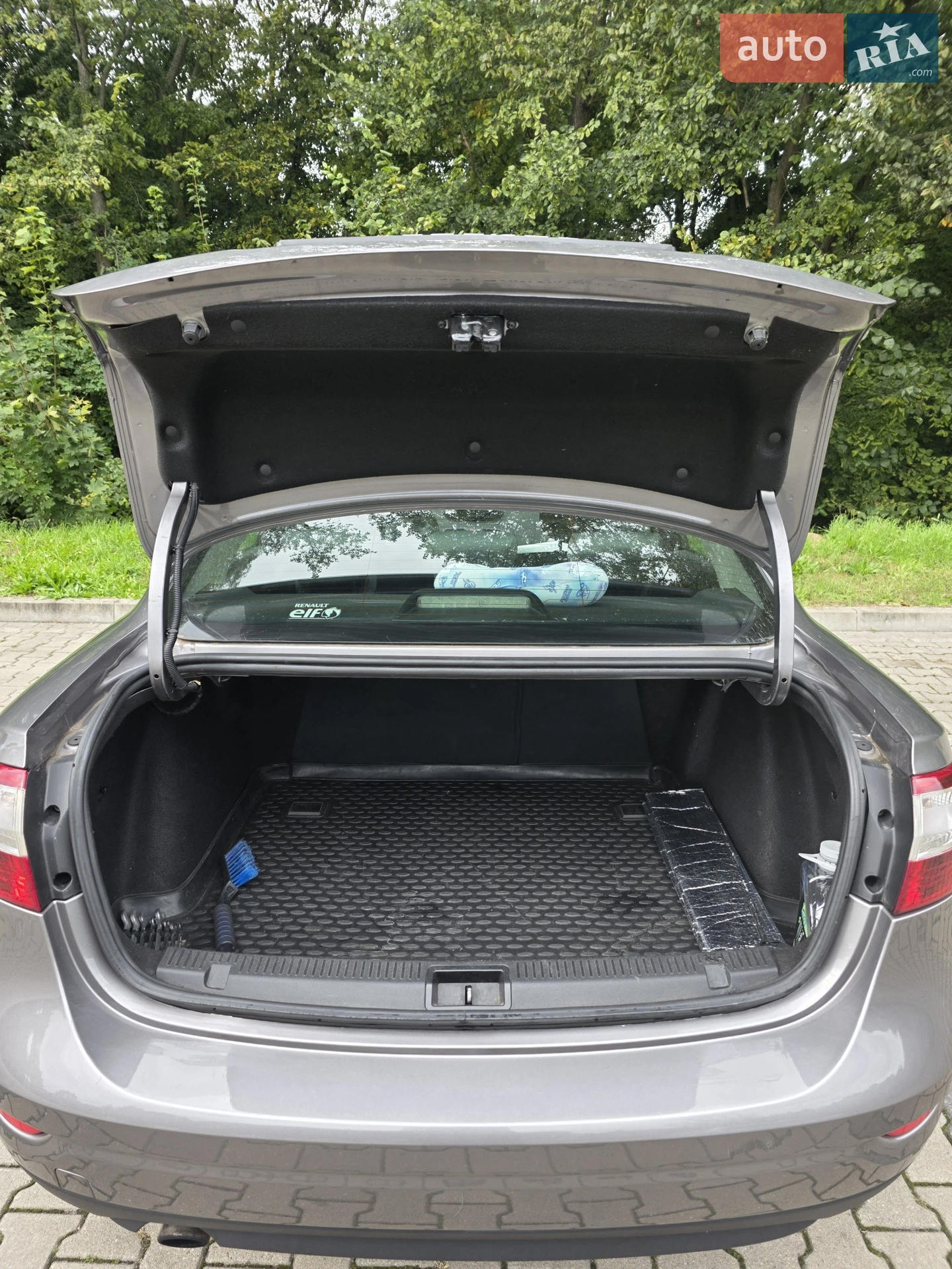2013 Renault Fluence - мініатюра 23