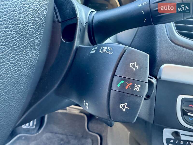 Седан Renault Fluence 2011 в Одессе