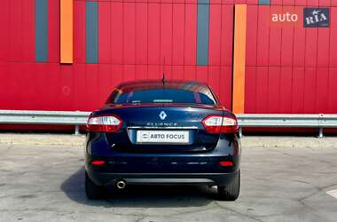 Седан Renault Fluence 2015 в 