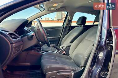 Седан Renault Fluence 2015 в 