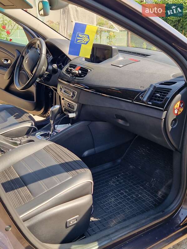 Седан Renault Fluence 2015 в Крыжополе