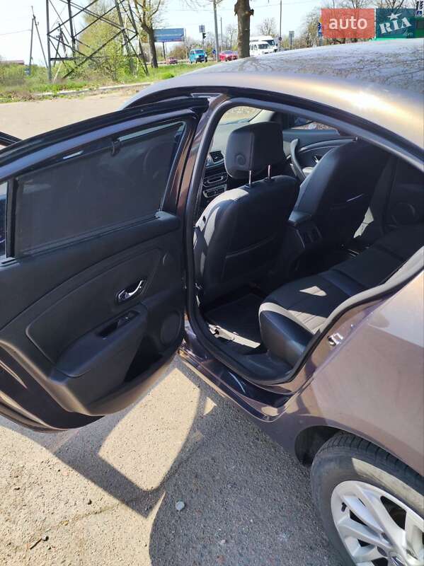 Седан Renault Fluence 2014 в Николаеве