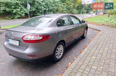 Седан Renault Fluence 2011 в 