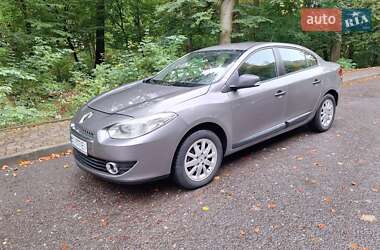 Седан Renault Fluence 2011 в 