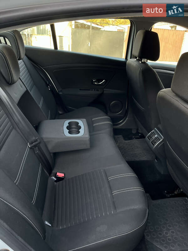 Седан Renault Fluence 2016 в Умани