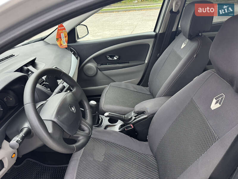 Седан Renault Fluence 2012 в Каневі фото 19 Седан Renault Fluence 2012 в Каневі