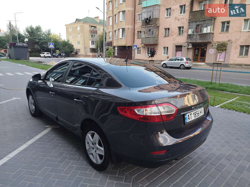 Седан Renault Fluence 2015 в Ивано-Франковске