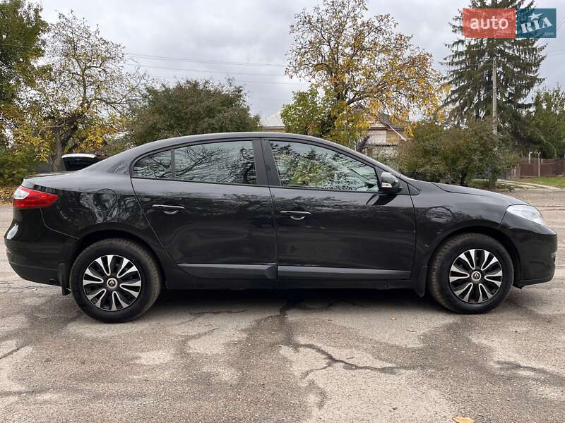 Седан Renault Fluence 2012 в Смеле