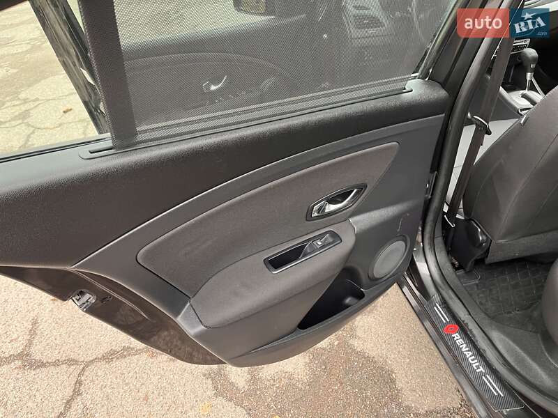 Седан Renault Fluence 2012 в Смеле