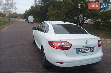 Седан Renault Fluence 2011 в 