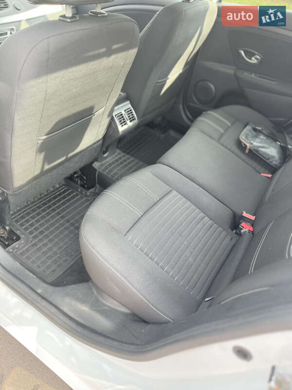 Седан Renault Fluence 2015 в Киеве