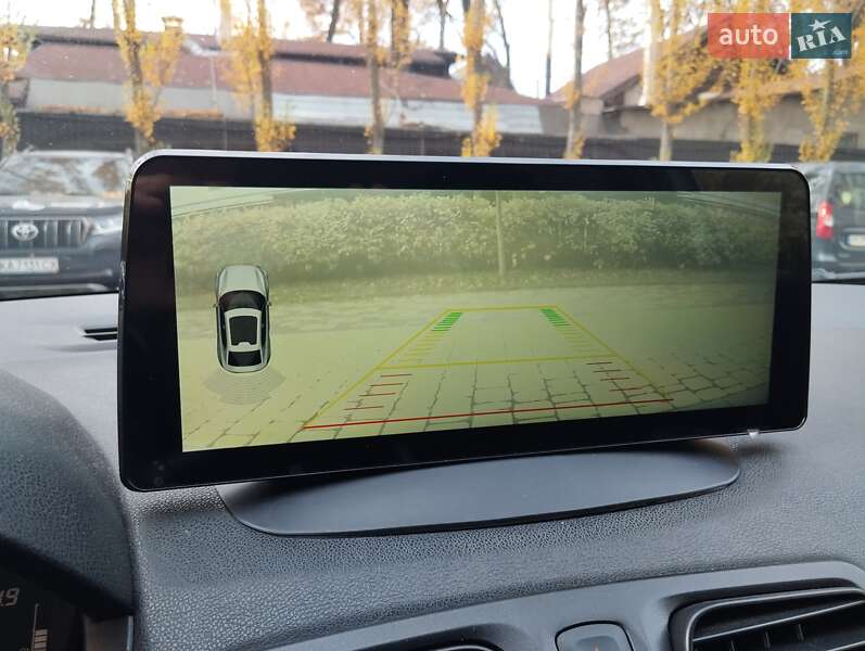 Седан Renault Fluence 2012 в Киеве