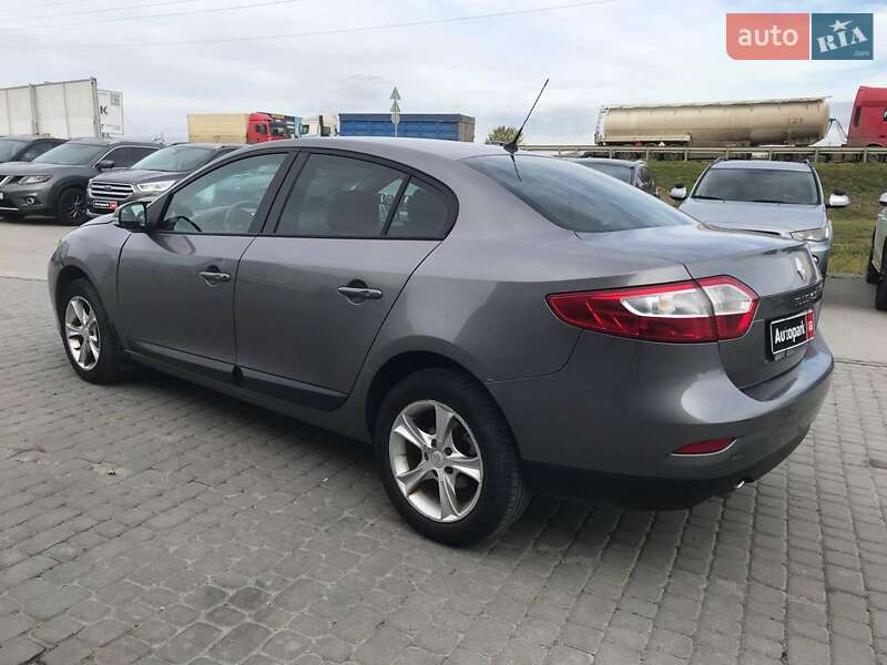 Седан Renault Fluence 2013 в Львове
