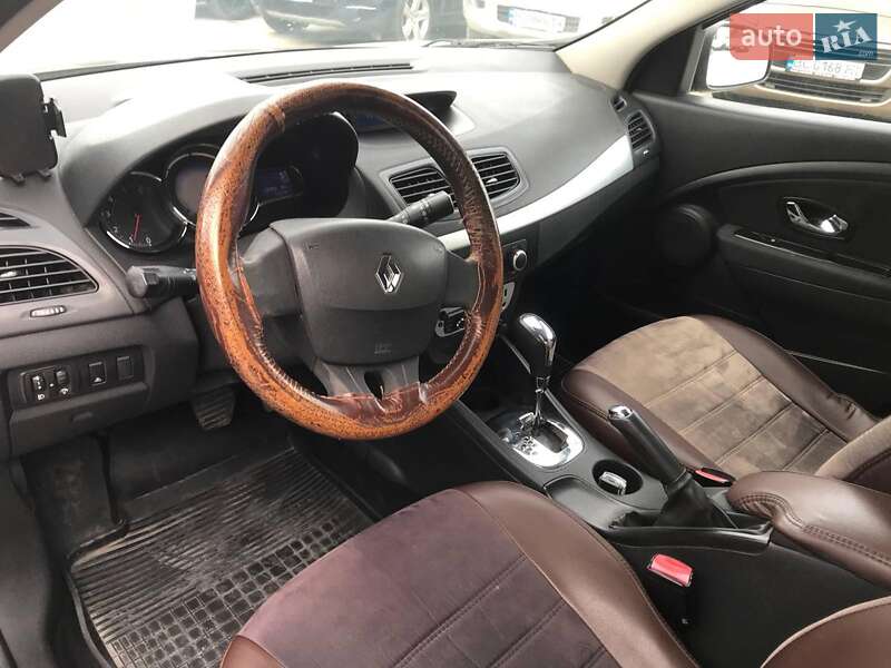 Седан Renault Fluence 2013 в Львове