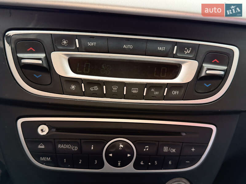 Седан Renault Fluence 2010 в Івано-Франківську фото 27 Седан Renault Fluence 2010 в Івано-Франківську