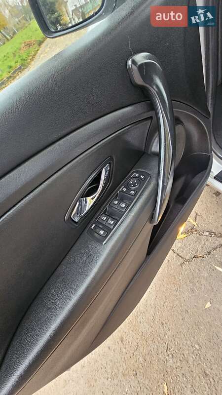 Седан Renault Fluence 2013 в Рівному фото 13 Седан Renault Fluence 2013 в Рівному