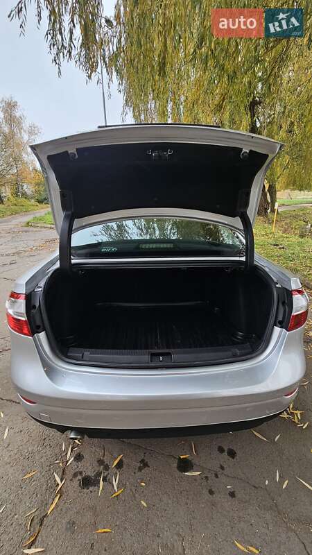 Седан Renault Fluence 2013 в Рівному фото 25 Седан Renault Fluence 2013 в Рівному