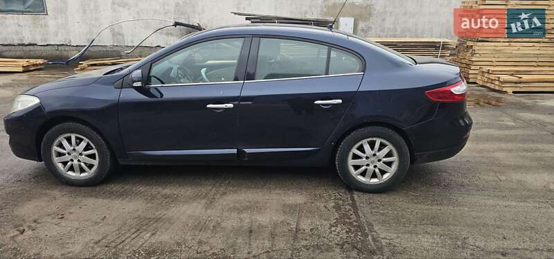 Седан Renault Fluence 2011 в Киеве