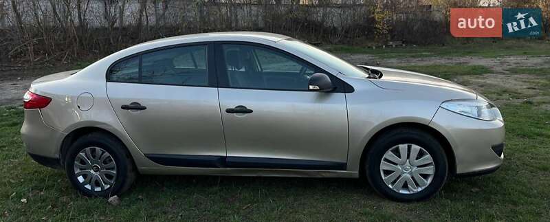 Седан Renault Fluence 2010 в Черкассах