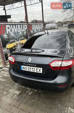 Седан Renault Fluence 2011 в Виноградові