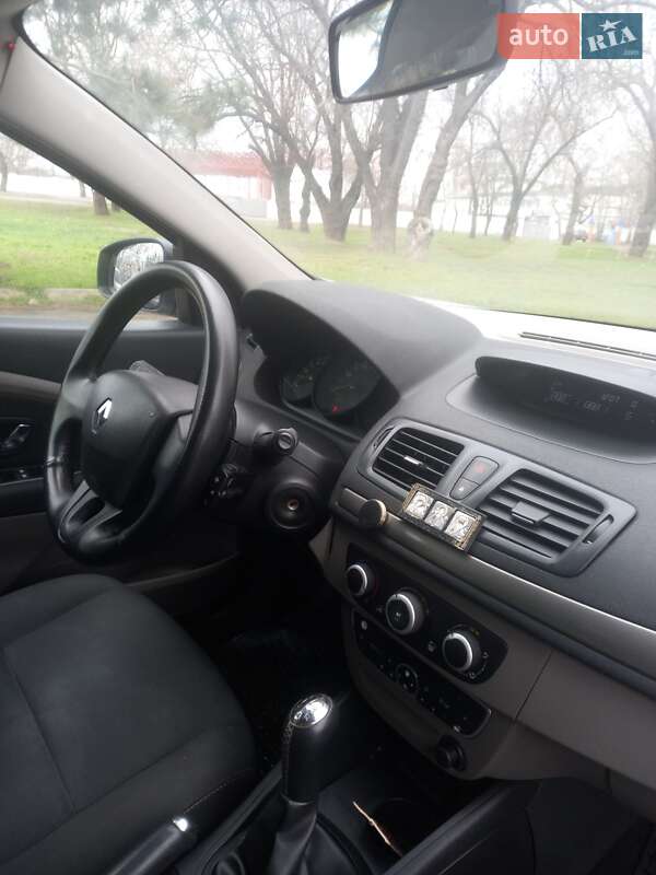 Седан Renault Fluence 2012 в Николаеве
