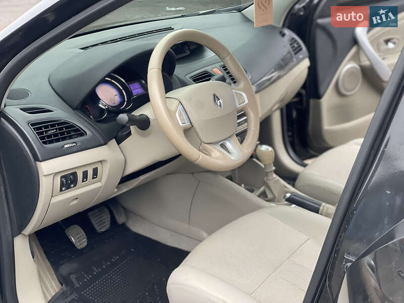 Седан Renault Fluence 2009 в Фастове