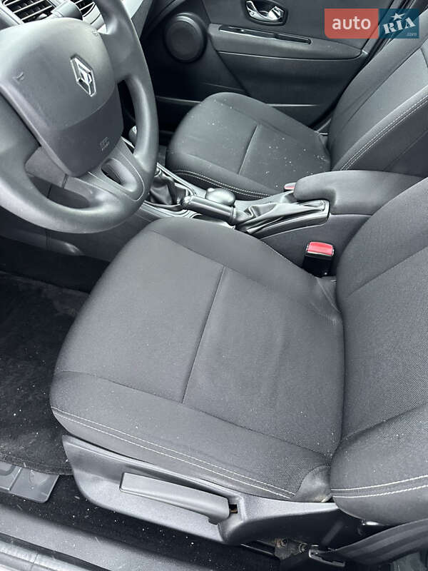 Седан Renault Fluence 2015 в Луцке фото 22 Седан Renault Fluence 2015 в Луцке