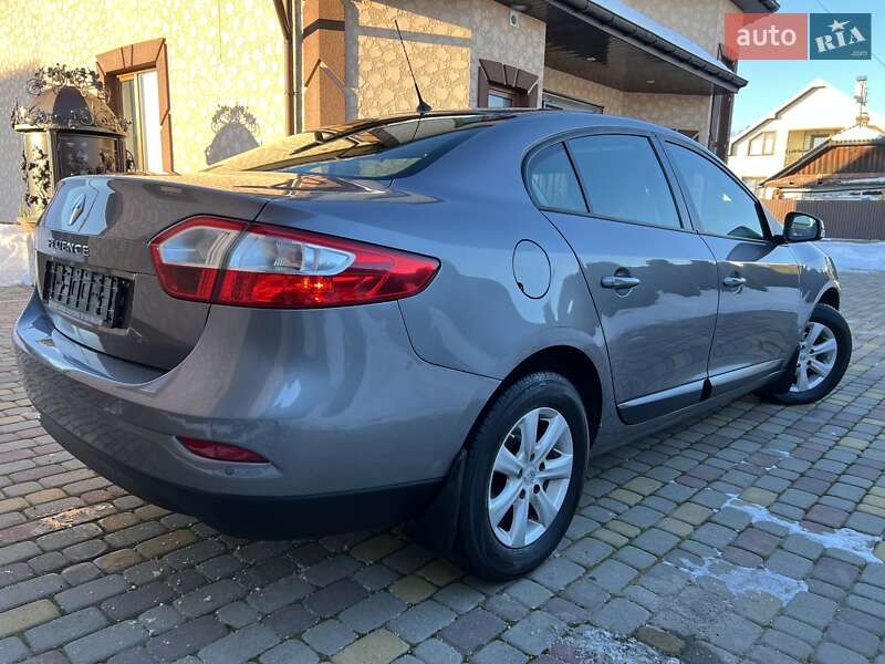 Седан Renault Fluence 2011 в Івано-Франківську
