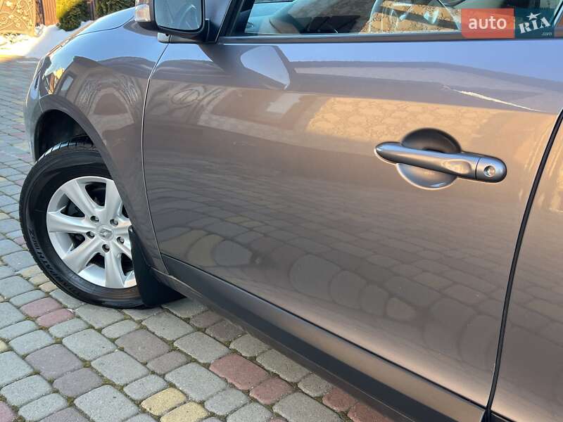 Седан Renault Fluence 2011 в Івано-Франківську