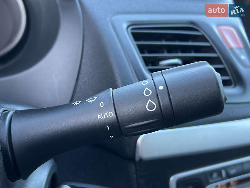 Седан Renault Fluence 2011 в Івано-Франківську