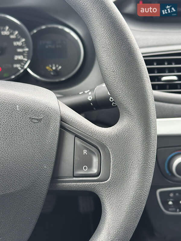 Седан Renault Fluence 2010 в Луцьку