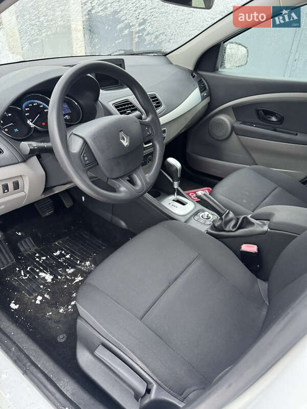 Седан Renault Fluence 2013 в Львові фото 6 Седан Renault Fluence 2013 в Львові