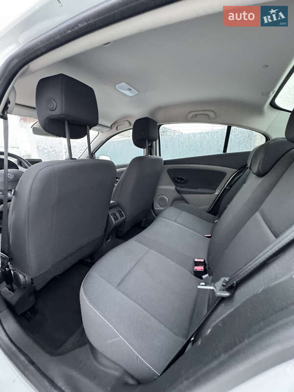 Седан Renault Fluence 2013 в Львові фото 11 Седан Renault Fluence 2013 в Львові