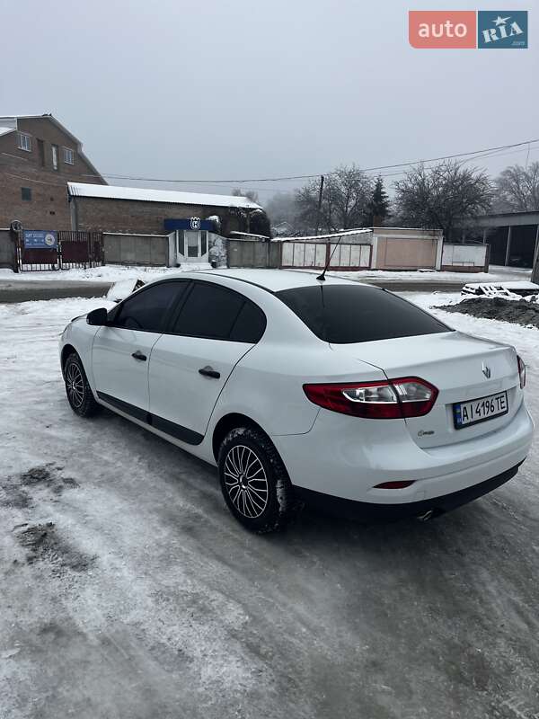 Седан Renault Fluence 2012 в Умані