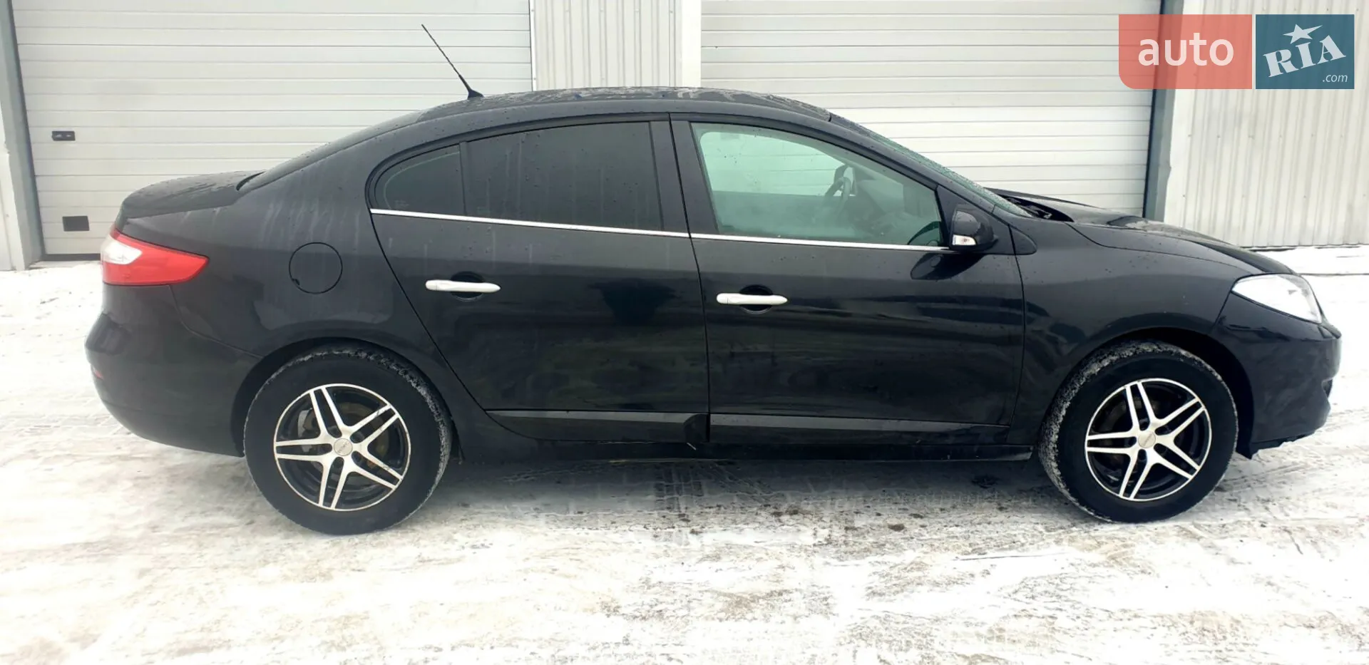 2010 Renault Fluence - мініатюра 10
