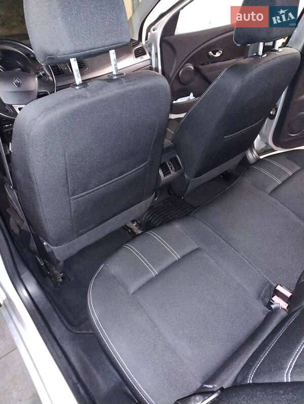 Седан Renault Fluence 2013 в Львове