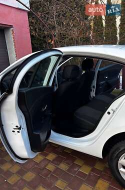 Седан Renault Fluence 2013 в Львові
