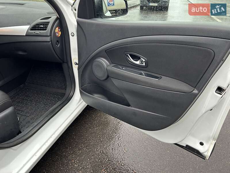 Седан Renault Fluence 2013 в Днепре