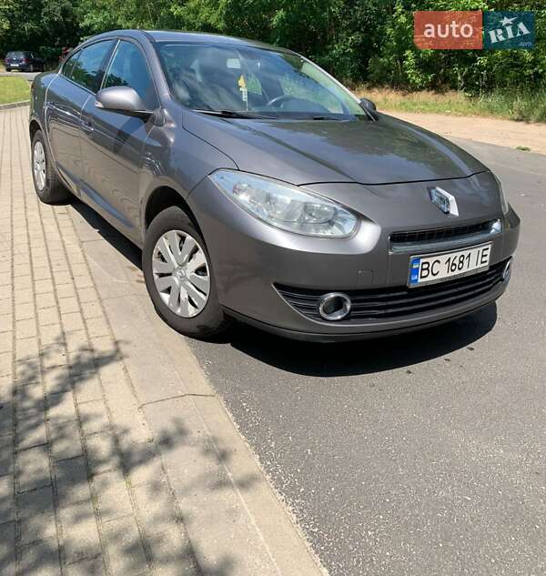 Седан Renault Fluence 2010 в Кропивницком