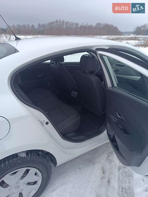 Седан Renault Fluence 2014 в Лебедине