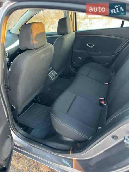 Седан Renault Fluence 2015 в Луцьку