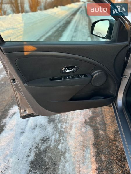 Седан Renault Fluence 2015 в Луцьку