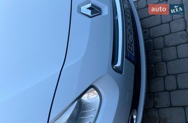 Седан Renault Fluence 2011 в Жовкве