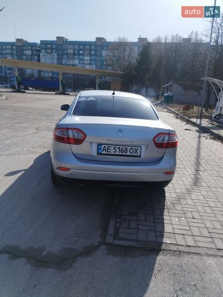 Седан Renault Fluence 2011 в Дніпрі