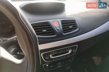 Седан Renault Fluence 2011 в Дніпрі