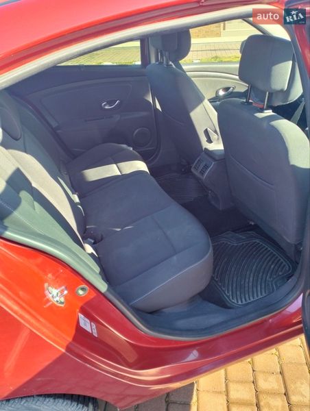 Седан Renault Fluence 2010 в Черновцах